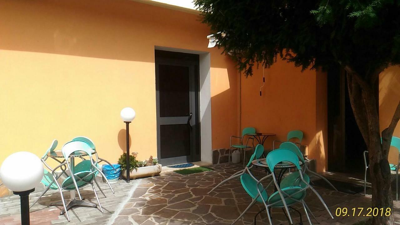 B&B Madau Samugheo Екстериор снимка
